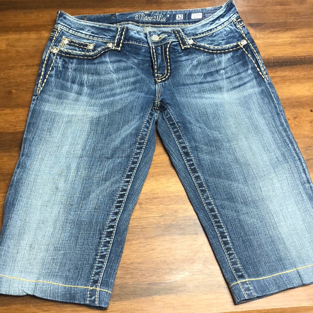 Miss Me Capri Jeans 👖